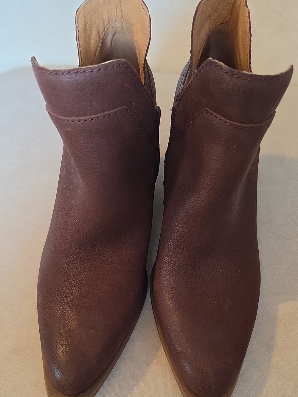 CROWN VINTAGE Sz 9 Stavie Dark Brown Pointed Ankle Booties, NWOT